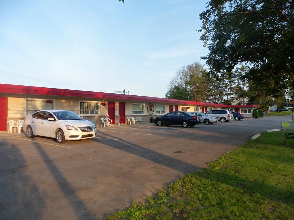 The Silver Birch Motel Goderich Dış mekan fotoğraf